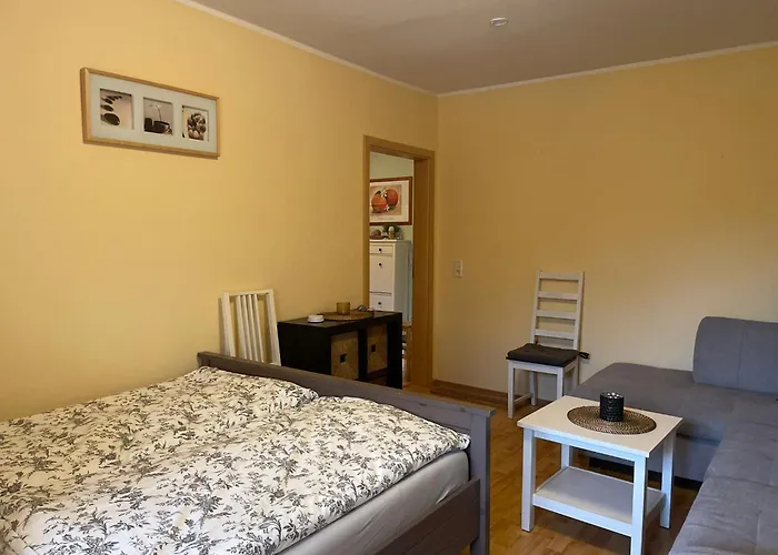 Moderne Zimmer Im Gruenen, Mit Park- Und Meer-Naehe